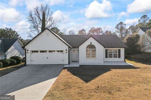 Photo of 367 Ayelsbury Court, Sugar Hill, GA 30518 (MLS # 10658519)