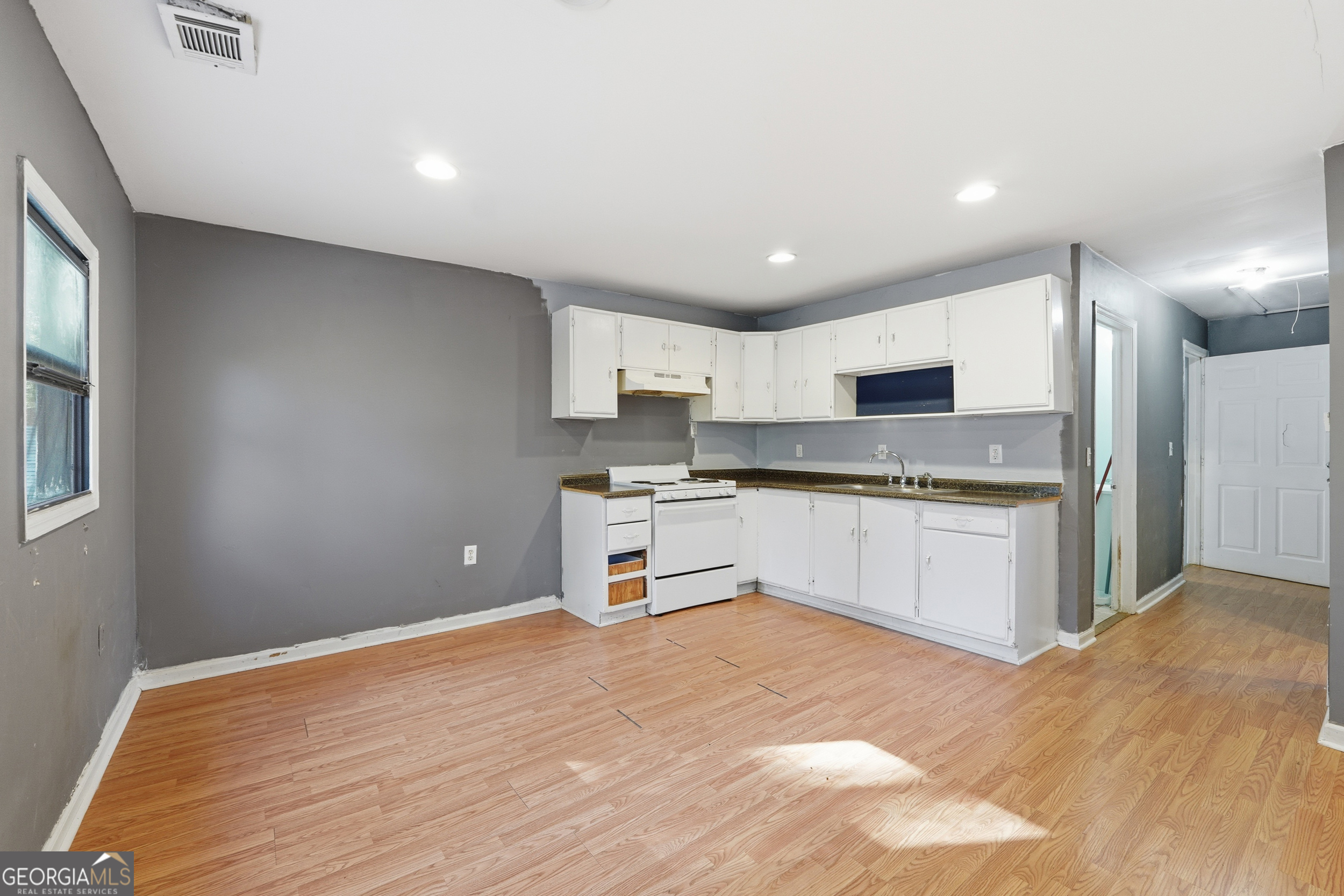 +/- 1 Acre - Residential