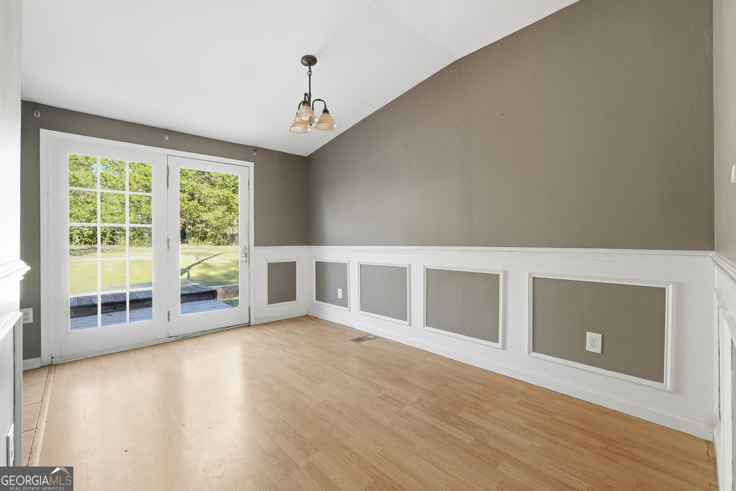 +/- 1 Acre - Residential