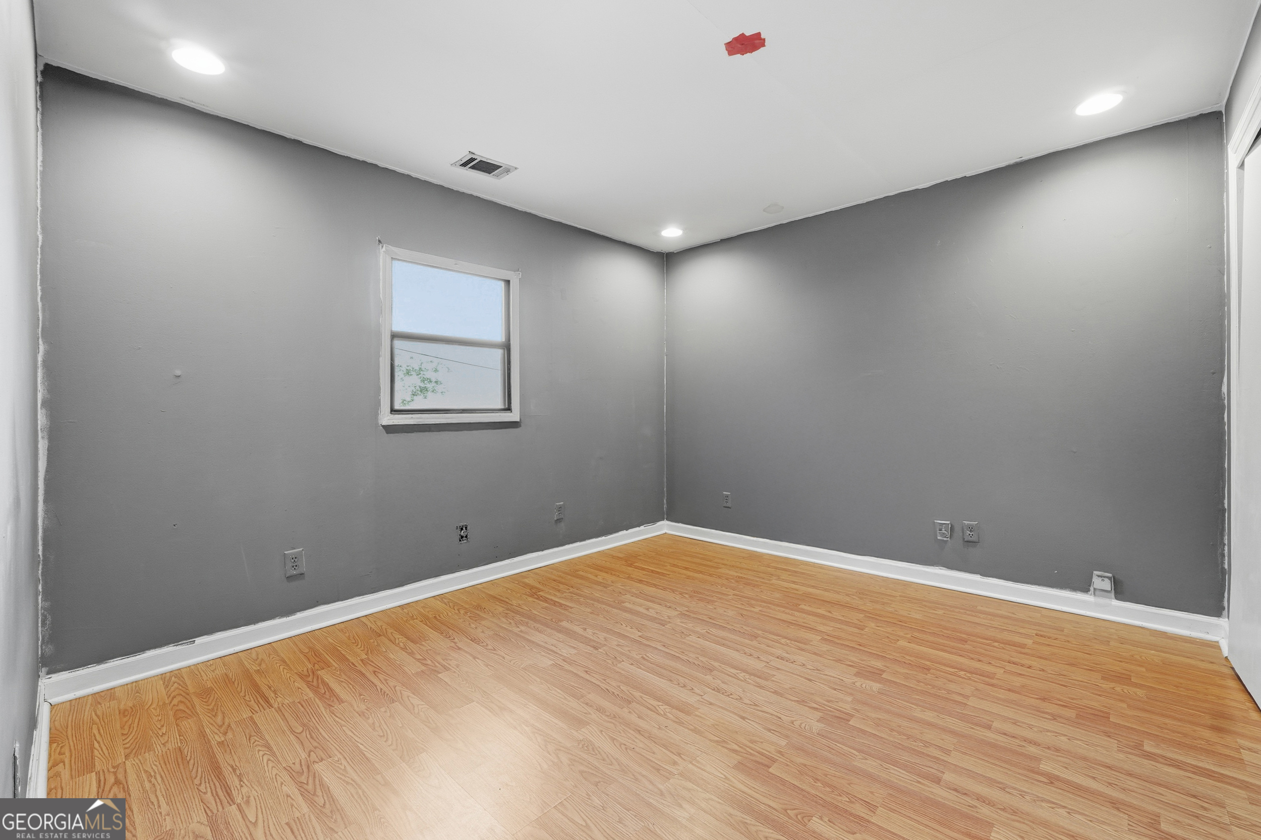 +/- 1 Acre - Residential