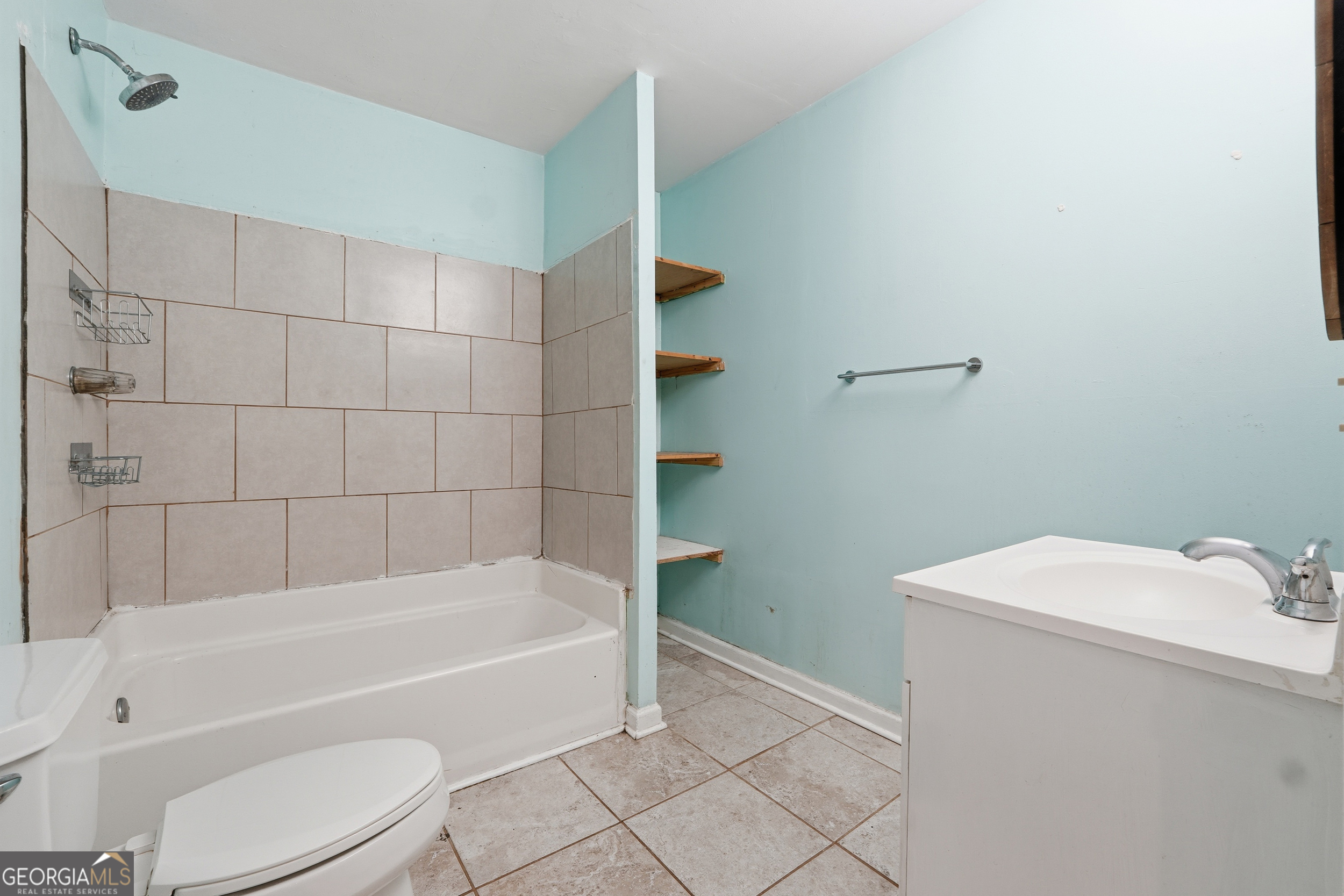 +/- 1 Acre - Residential