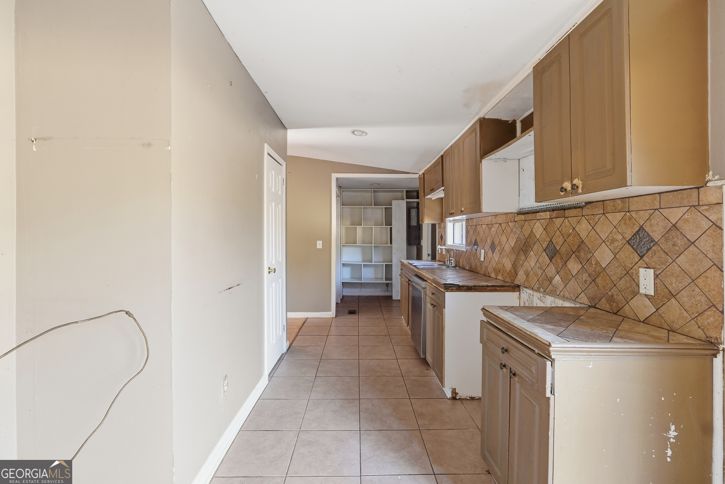 +/- 1 Acre - Residential