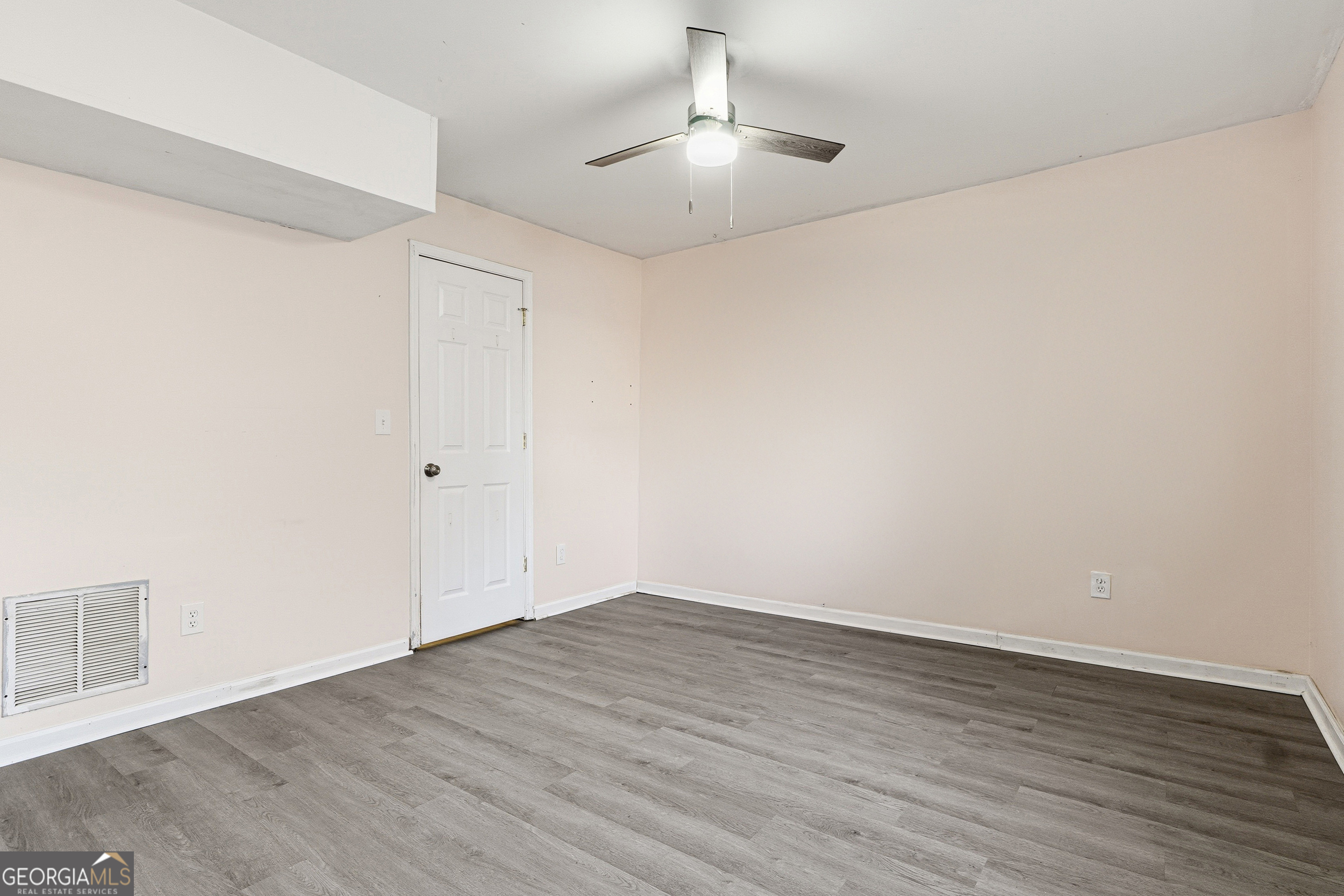 +/- 1 Acre - Residential