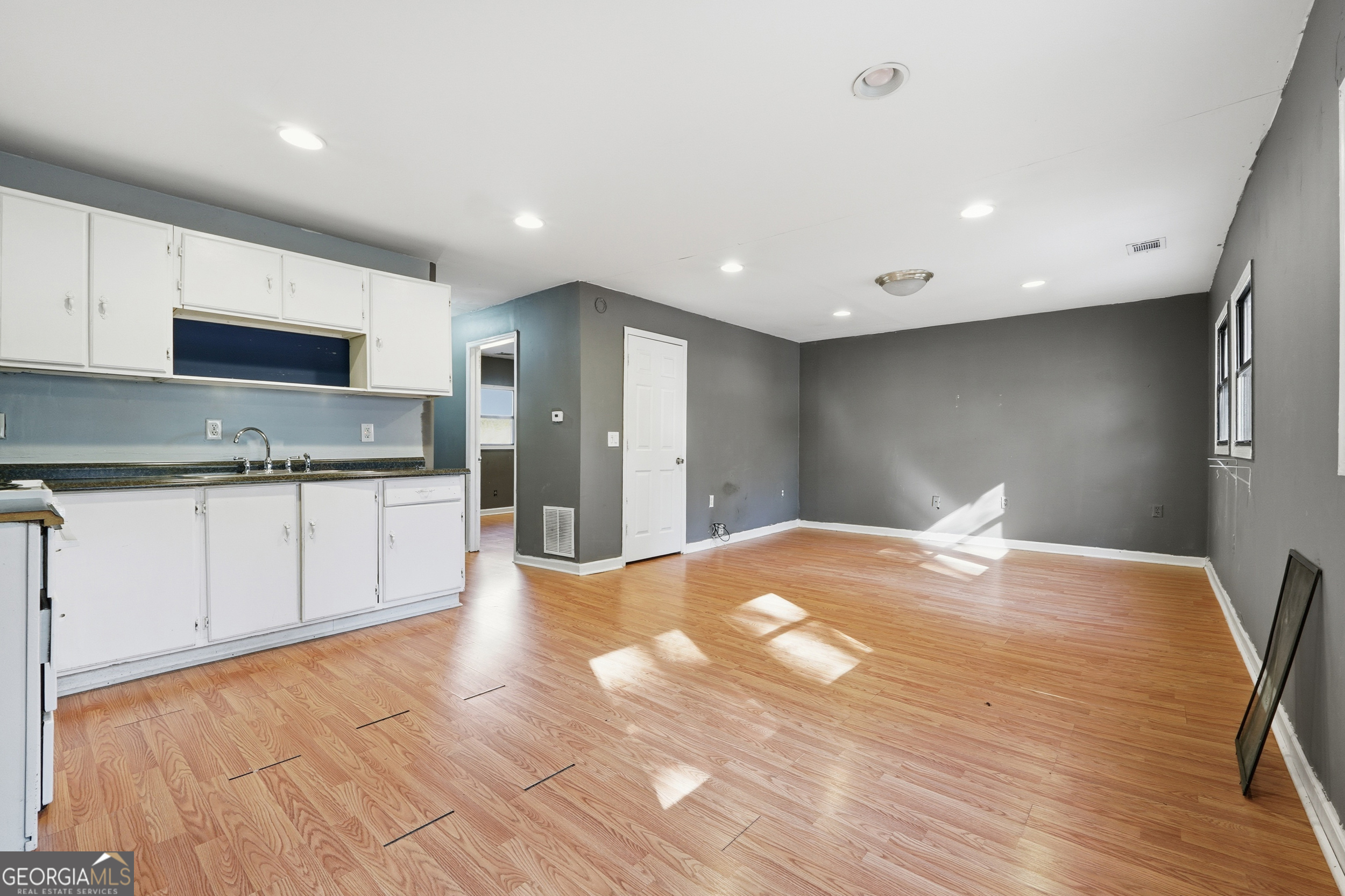 +/- 1 Acre - Residential