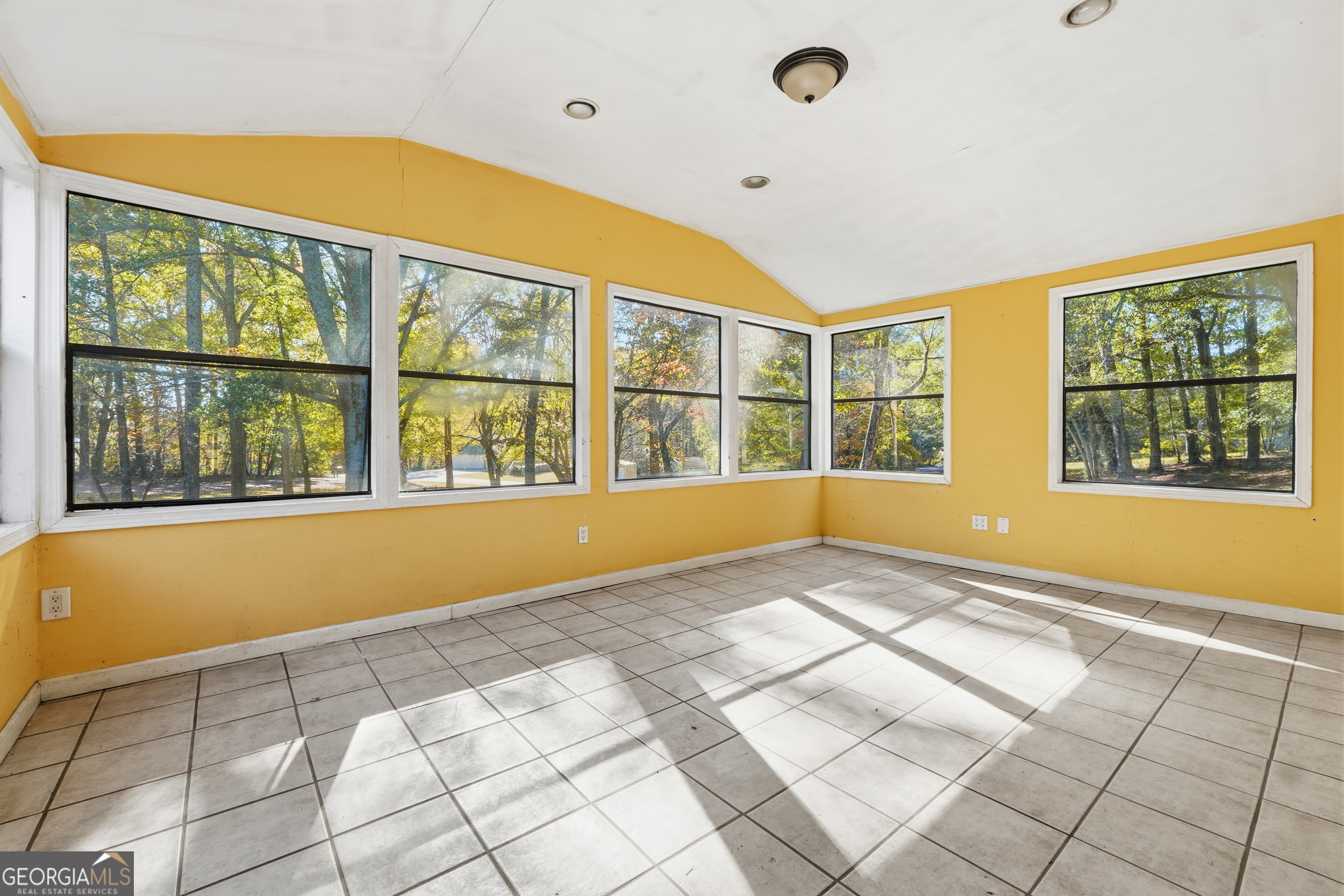 +/- 1 Acre - Residential