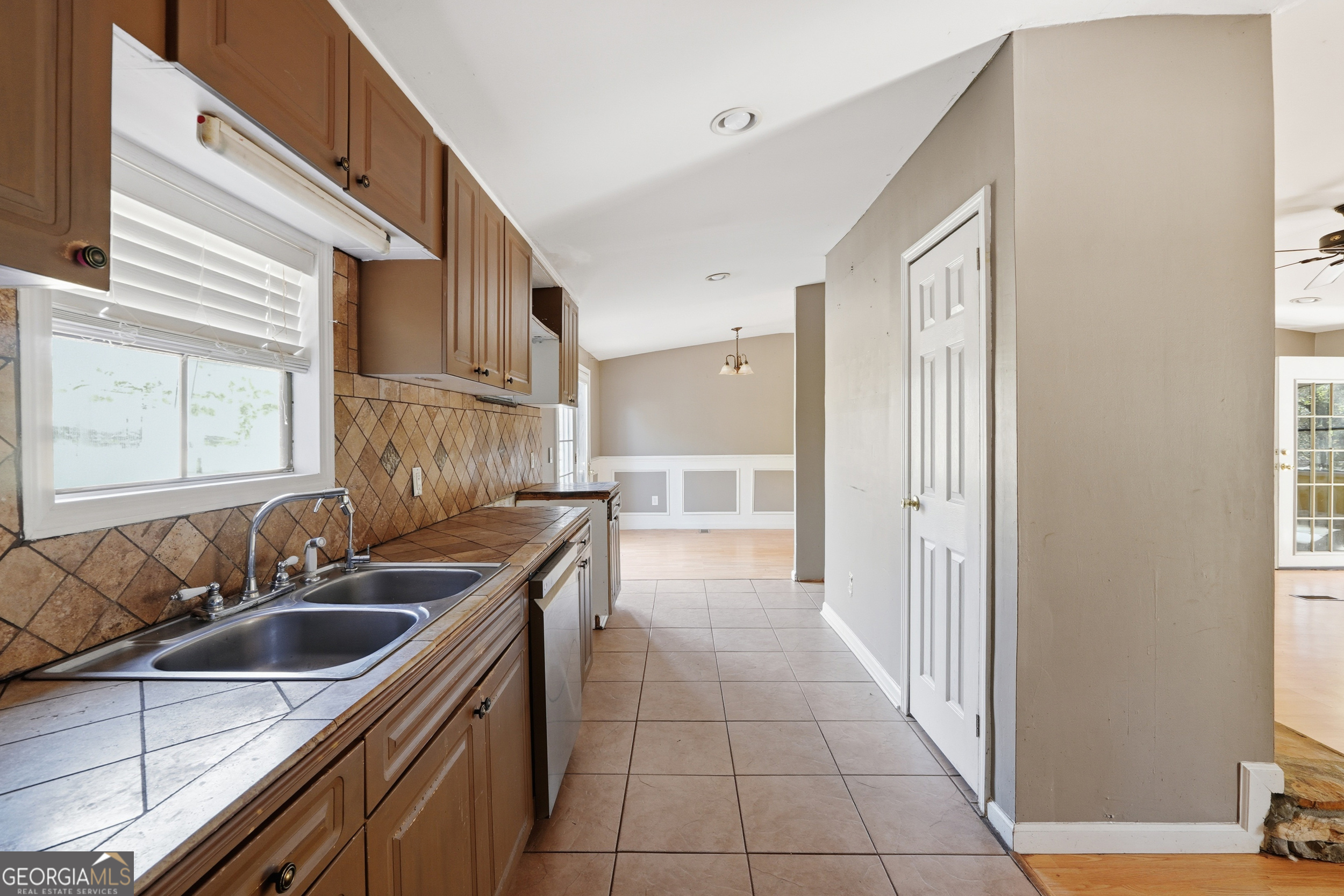 +/- 1 Acre - Residential