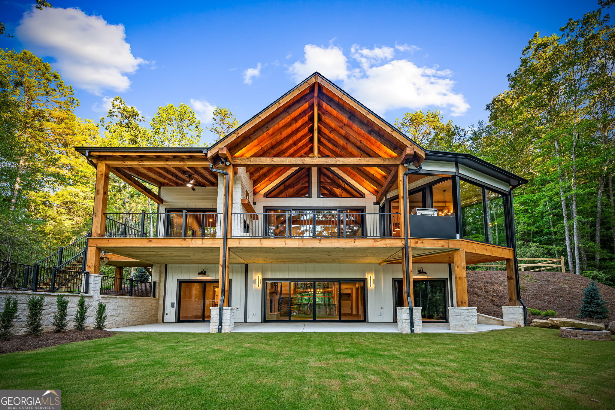 320 Twin Brook DR