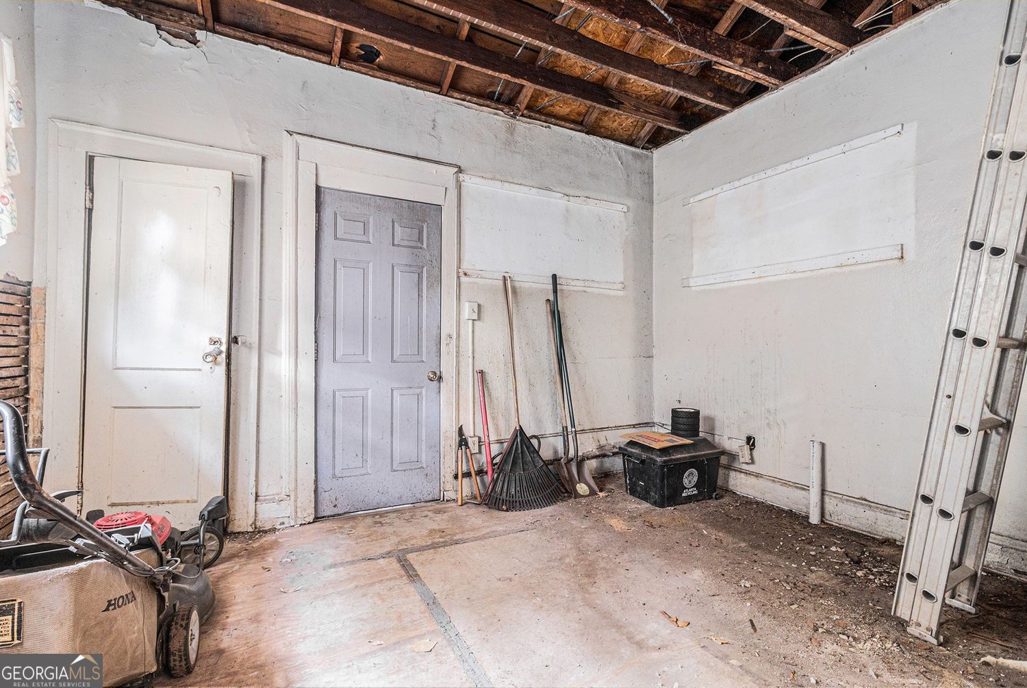 Atlanta, Georgia 30310, United States, 2 Bedrooms Bedrooms, ,1 BathroomBathrooms,Residential,Active,166545