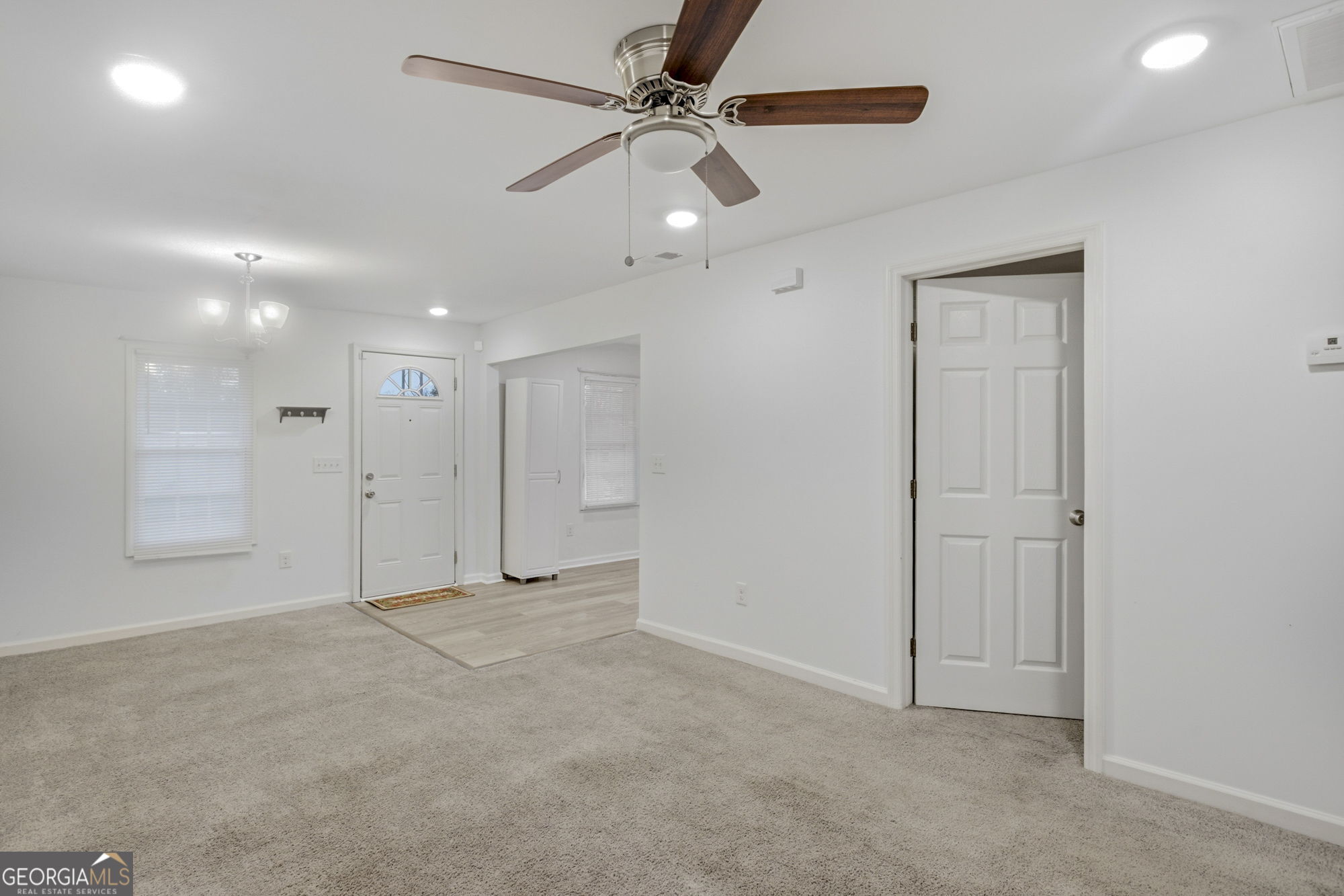 716 W 48th ST