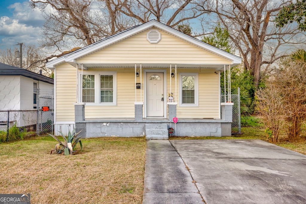 Photo of 716 W 48th Street, Savannah, GA 31405 (MLS # 10758117)
