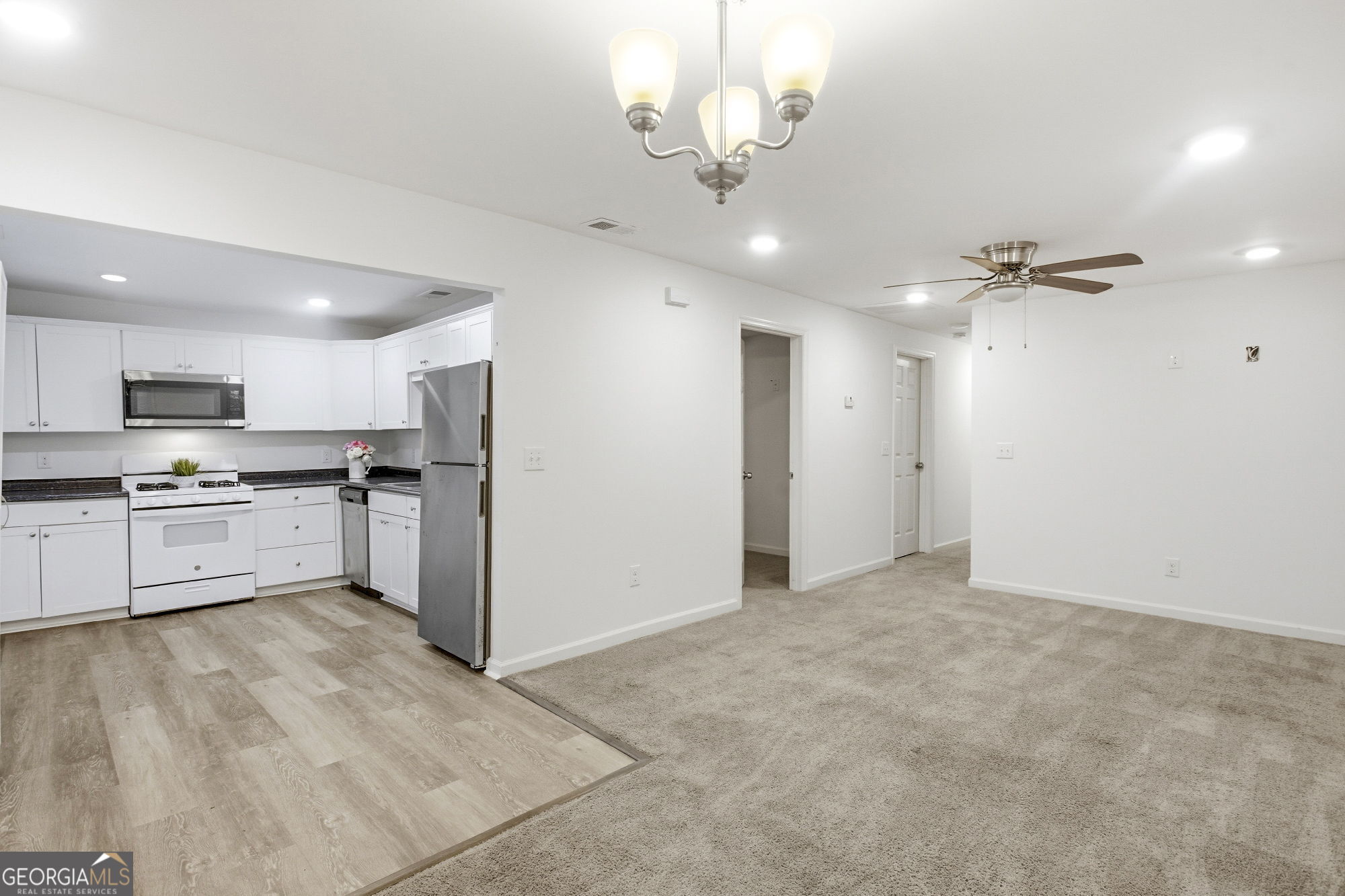 716 W 48th ST