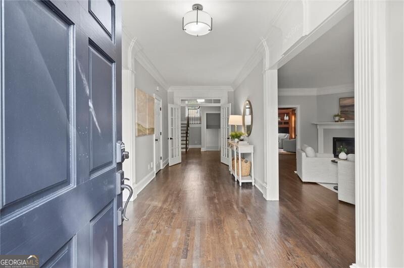 100 Barnard PL