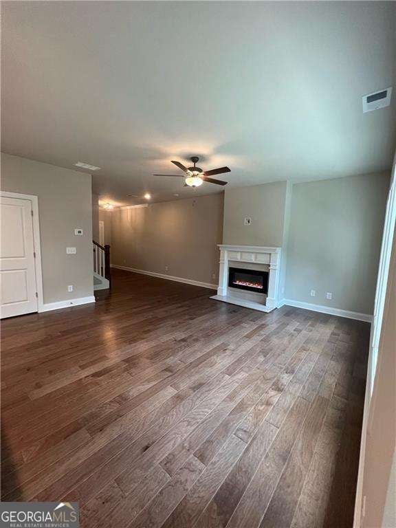 340 Lakeside CT