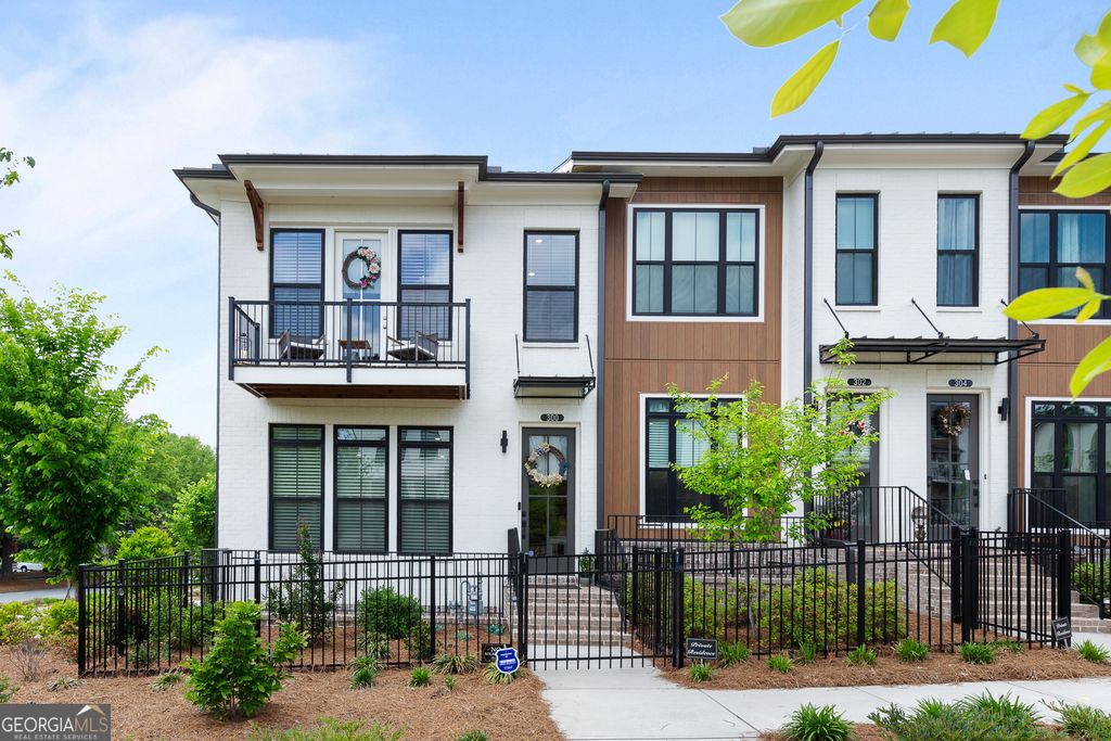 Photo of 300 Olmstead Way, Alpharetta, GA 30022 (MLS # 10668080)