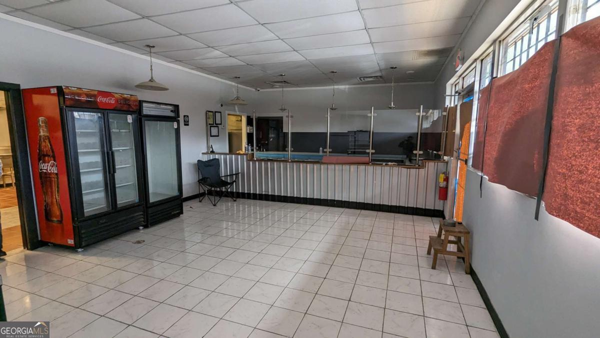 2575 FLAT SHOALS RD