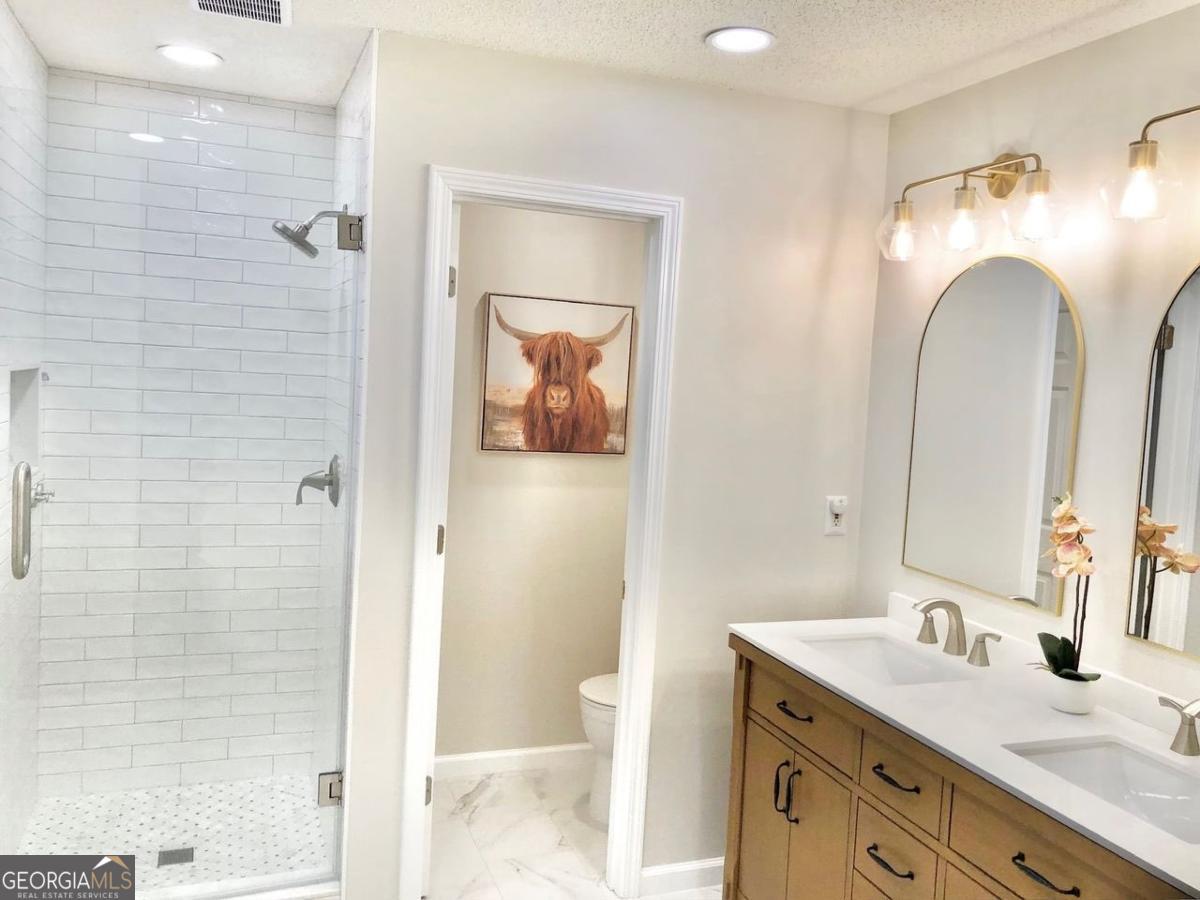 Windward Pointe - Residential