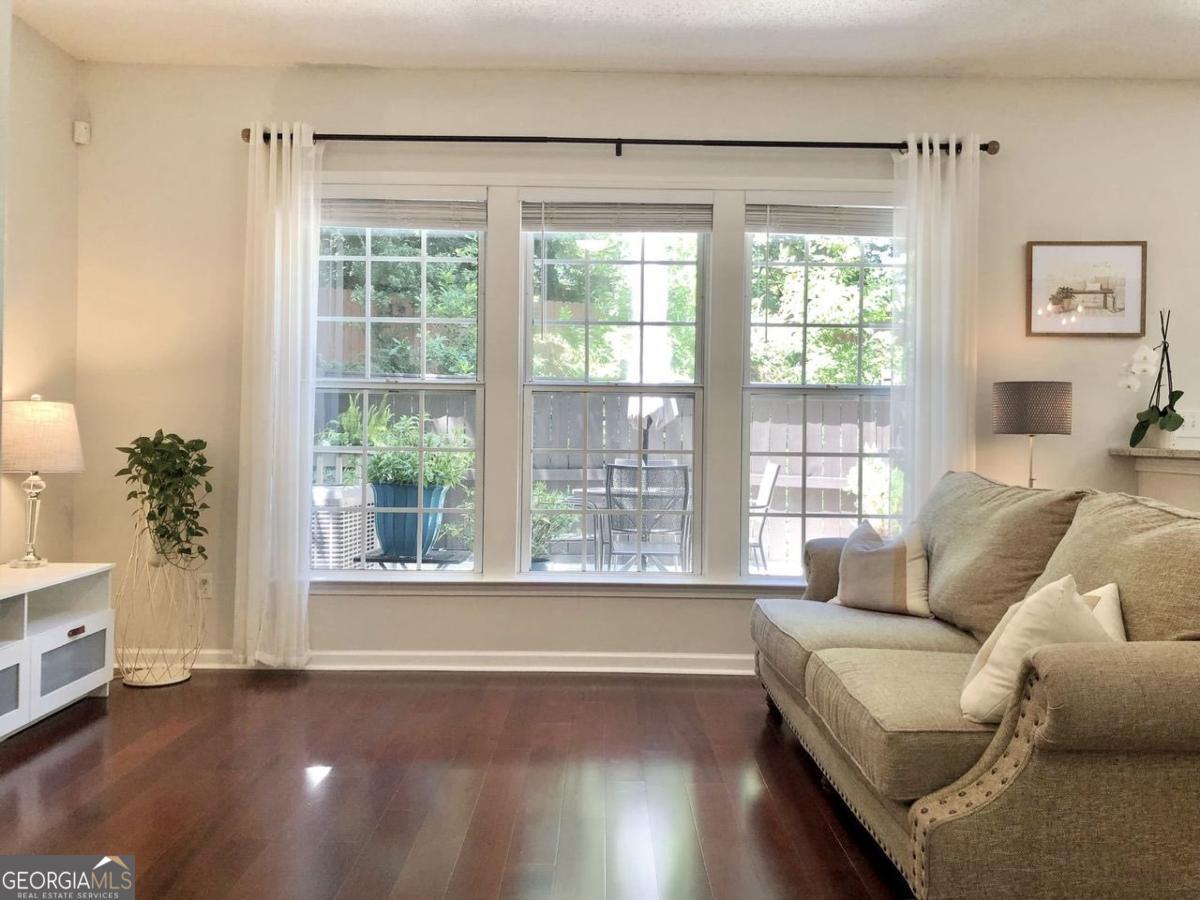 Windward Pointe - Residential