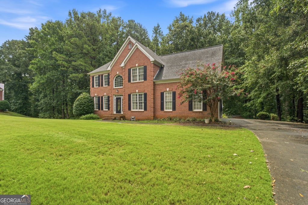 Photo of 605 Trophy Lane, Conyers, GA 30094 (MLS # 10840784)