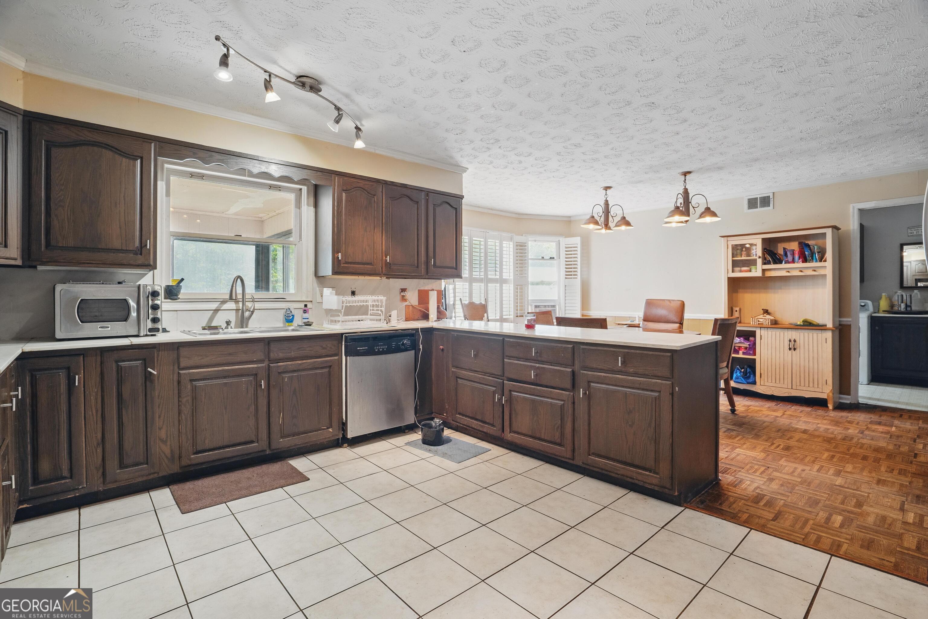 1009 Liberty Church RD NE