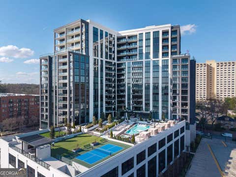 Photo of 2425 Peachtree Road NE #1704, Atlanta, GA 30305 (MLS # 10802967)