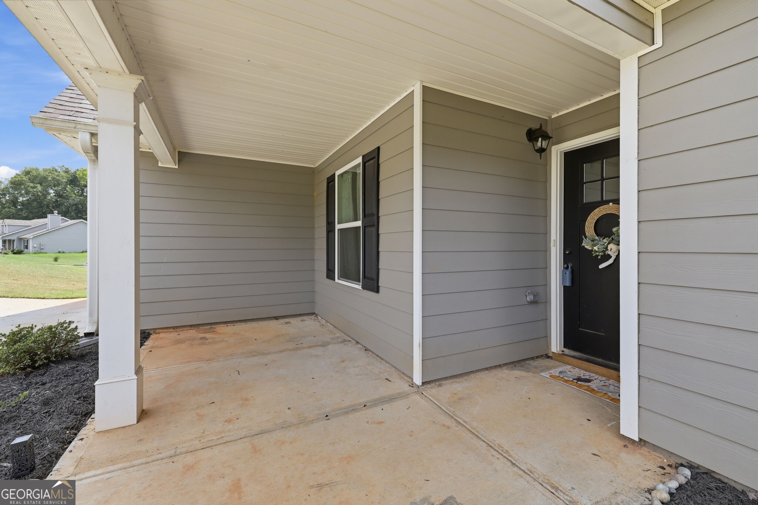 122 Pecan ST