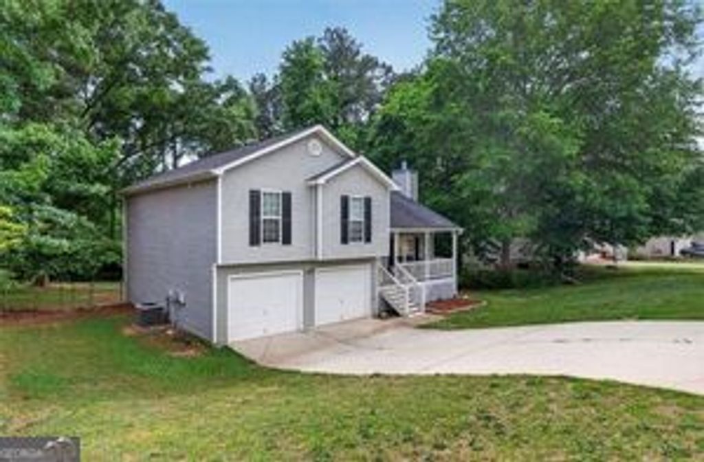 Photo of 339 Centennial Drive, Bethlehem, GA 30620 (MLS # 10805525)