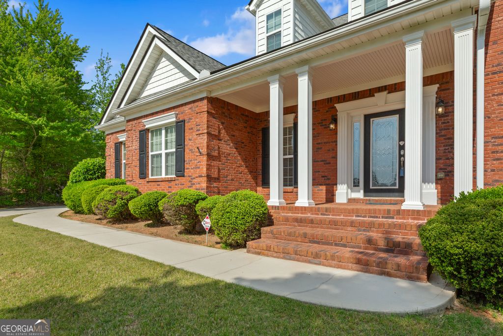 Photo of 711 Wilhaven Court, Loganville, GA 30052 (MLS # 10685379)