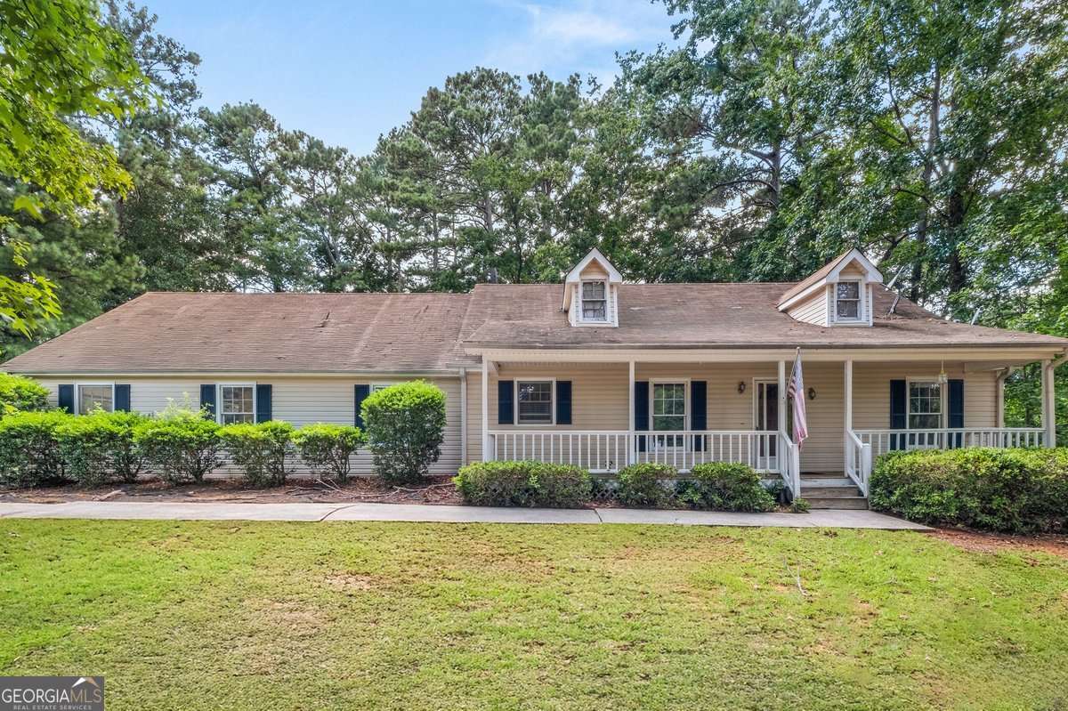 Located just minutes from Ola High School, this well-maintained 3BR/2BA ranch is the perfect investment for anyone seeking a low-maintenance home in a top-ranked school district near shopping, restaurants, and much more. The home features fresh interior paint and new carpet, stainless steel appliances, and generously sized bedrooms. The 2017 roof was inspected in June 2025 & comes with a 6 month transferable warranty that is valid through December 15th 2025. Natural light floods the open living room with vaulted ceilings, creating a bright and spacious atmosphere perfect for the growing family. Home is conveniently situated just off Hwy 81, with easy access to downtown McDonough and I-75.