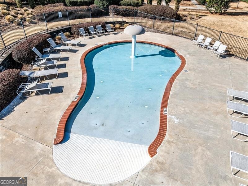 Suwanee, Georgia 30024, United States, 3 Bedrooms Bedrooms, ,3 BathroomsBathrooms,Residential,Pending,88419