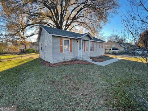 Photo of 5 Piedmont Avenue NW, Rome, GA 30165 (MLS # 20161079)