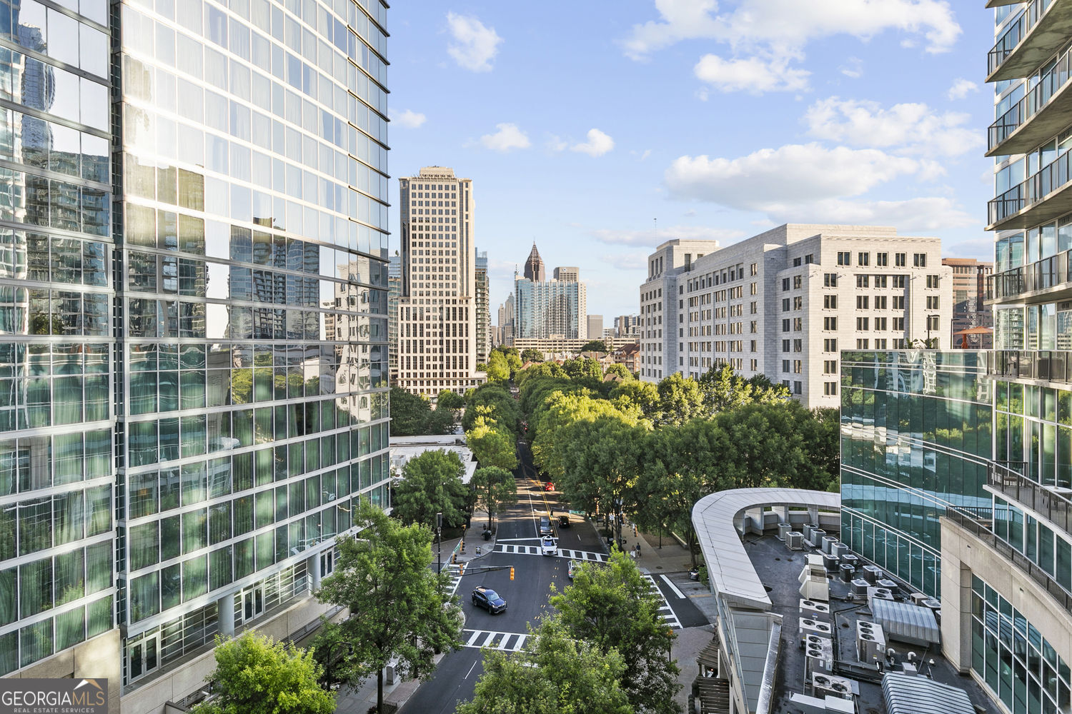 1080 Peachtree ST NE 807