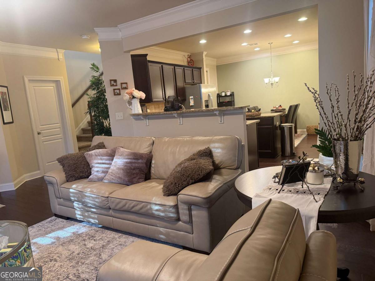 6210 Crested Moss DR