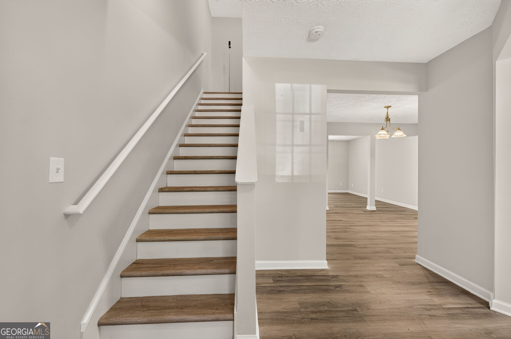 1513 Conley WAY