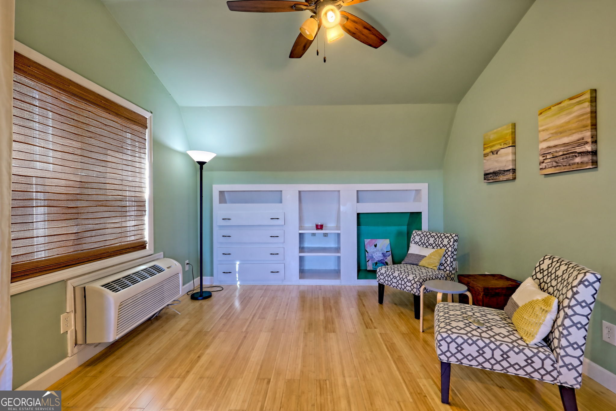 Clayton, Georgia 30525, United States, 2 Bedrooms Bedrooms, ,3 BathroomsBathrooms,Residential,Active,227941