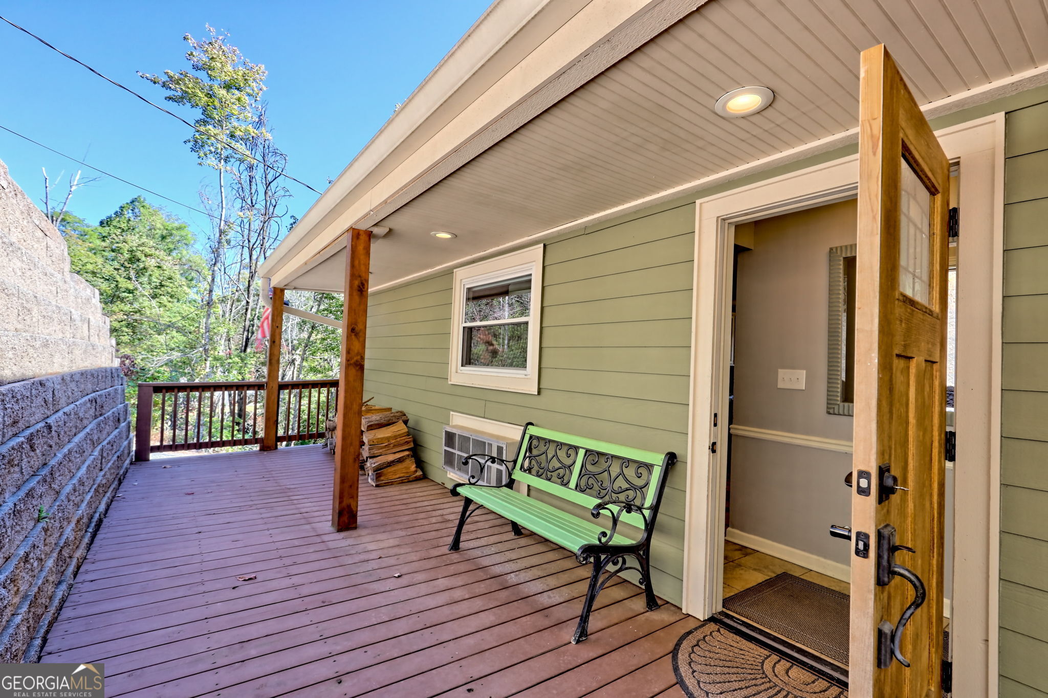 Clayton, Georgia 30525, United States, 2 Bedrooms Bedrooms, ,3 BathroomsBathrooms,Residential,Active,227941