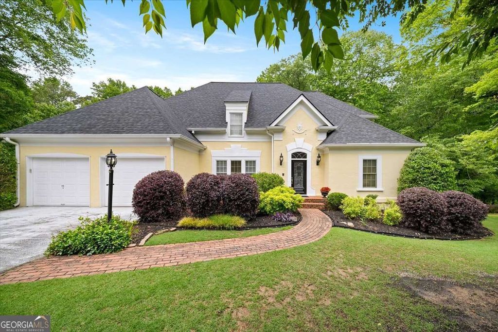Photo of 400 Ashdowne Way, Atlanta, GA 30350 (MLS # 10762075)