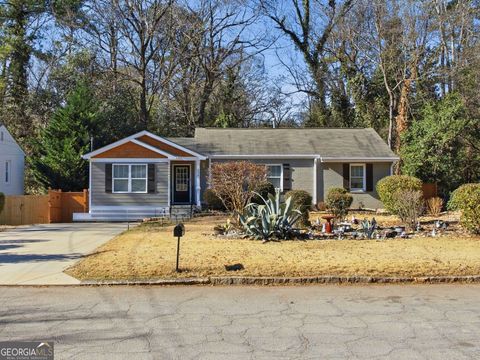 Photo of 658 Sunstede Drive, Decatur, GA 30033 (MLS # 10672251)