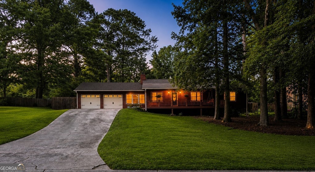 Photo of 2868 Country Lane NW, Kennesaw, GA 30152 (MLS # 10809455)