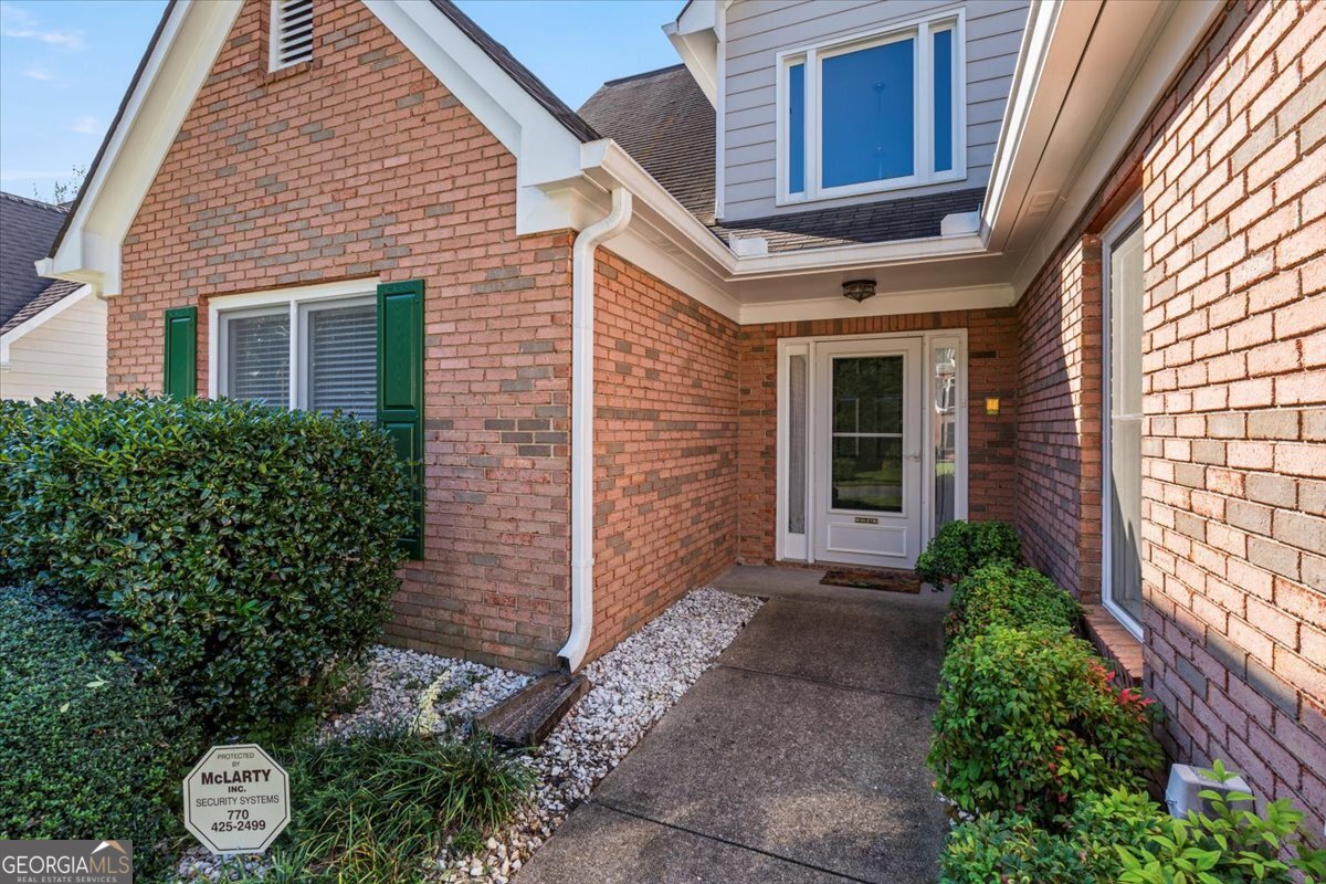 1009 Brentmoor LN NW