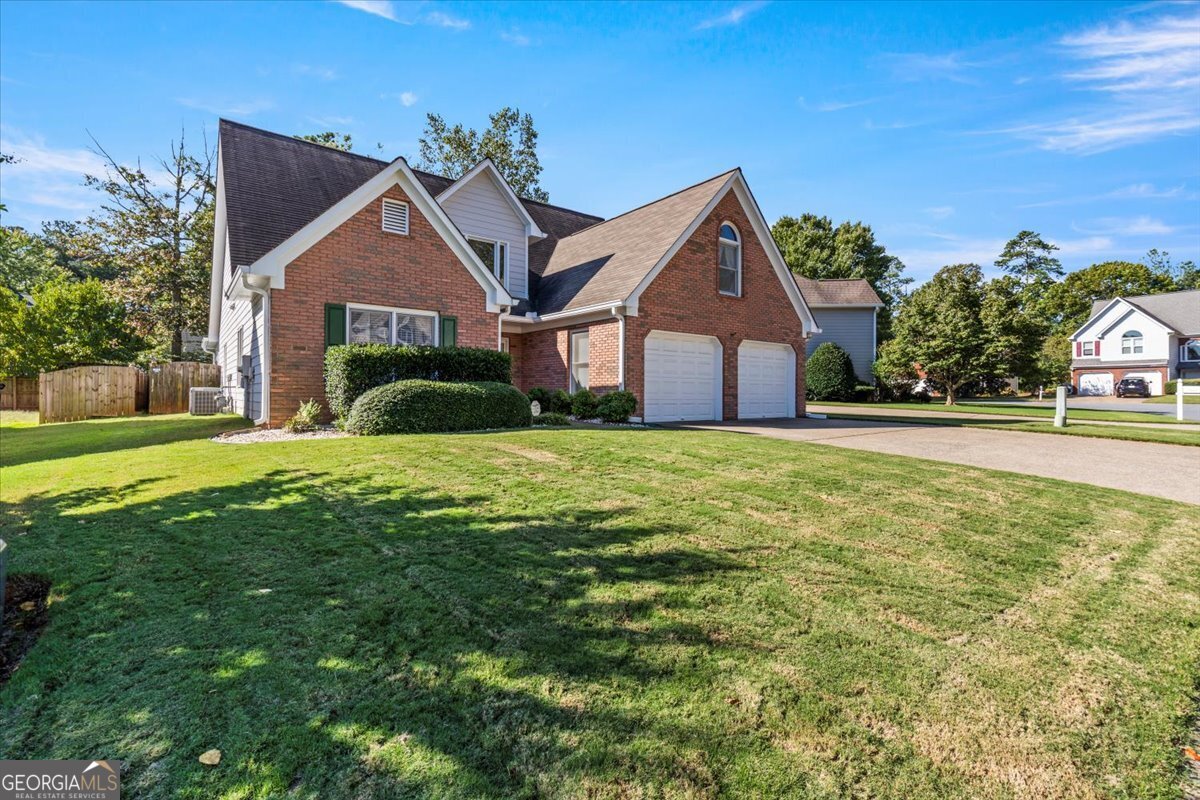 1009 Brentmoor LN NW