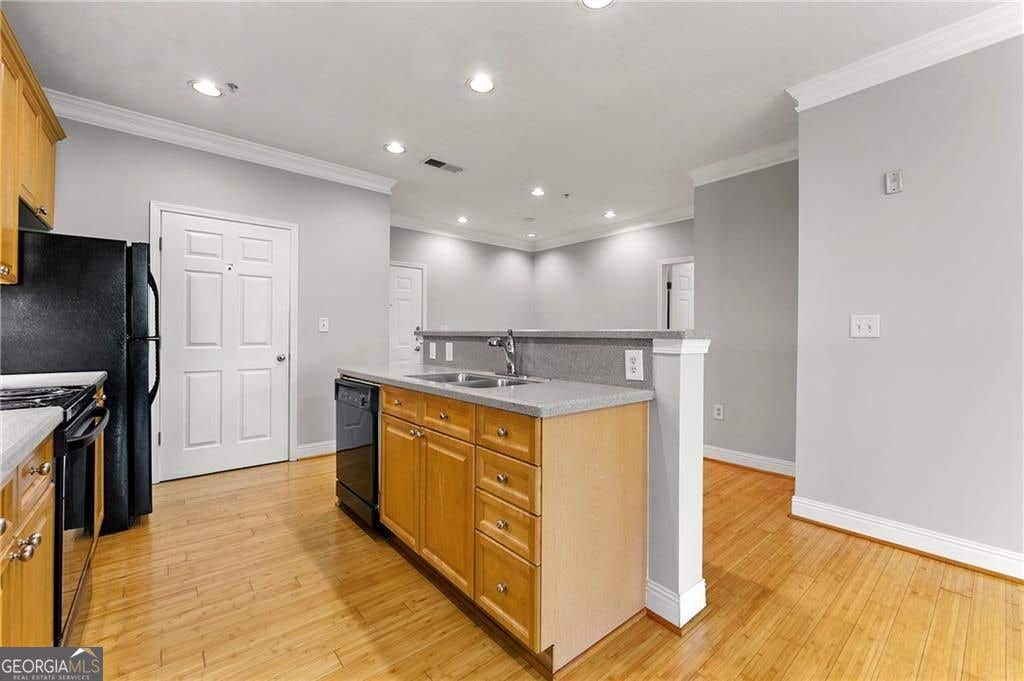 Photo of 4201 Stratford Commons, Decatur, GA 30033 (MLS # 10828948)