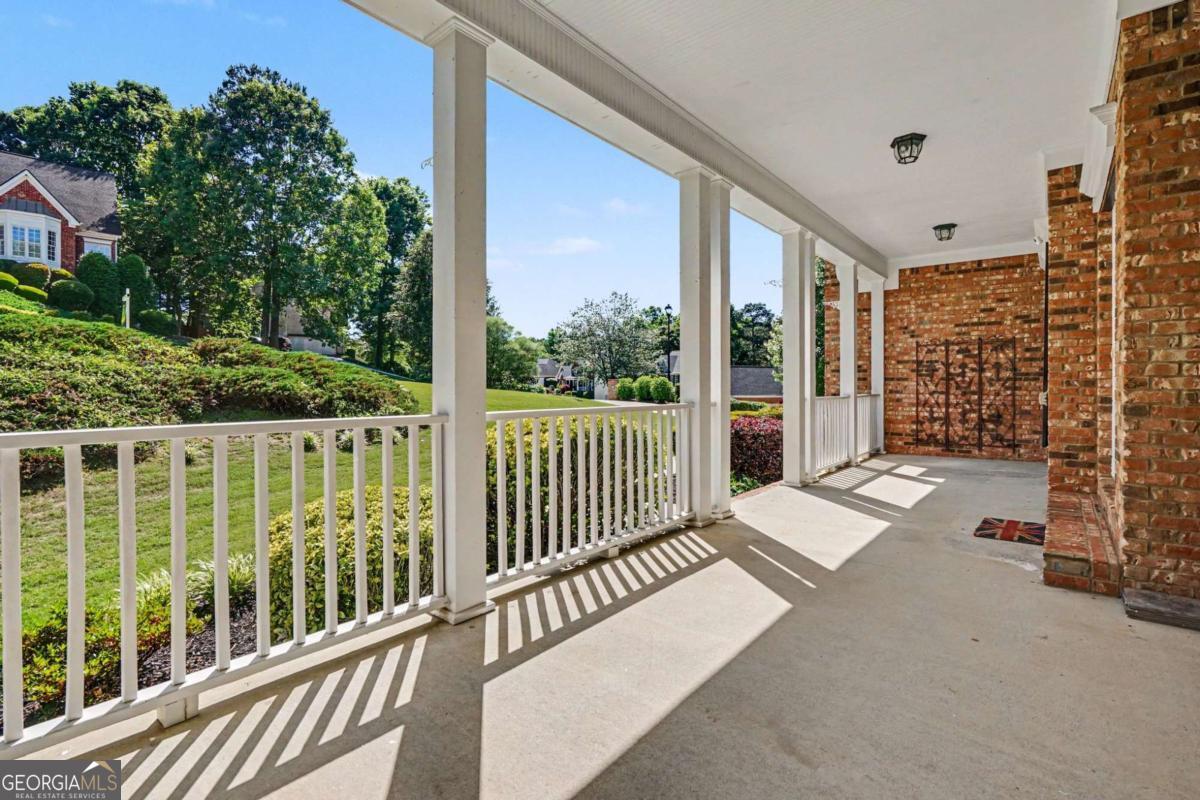 255 Amberbrook CIR