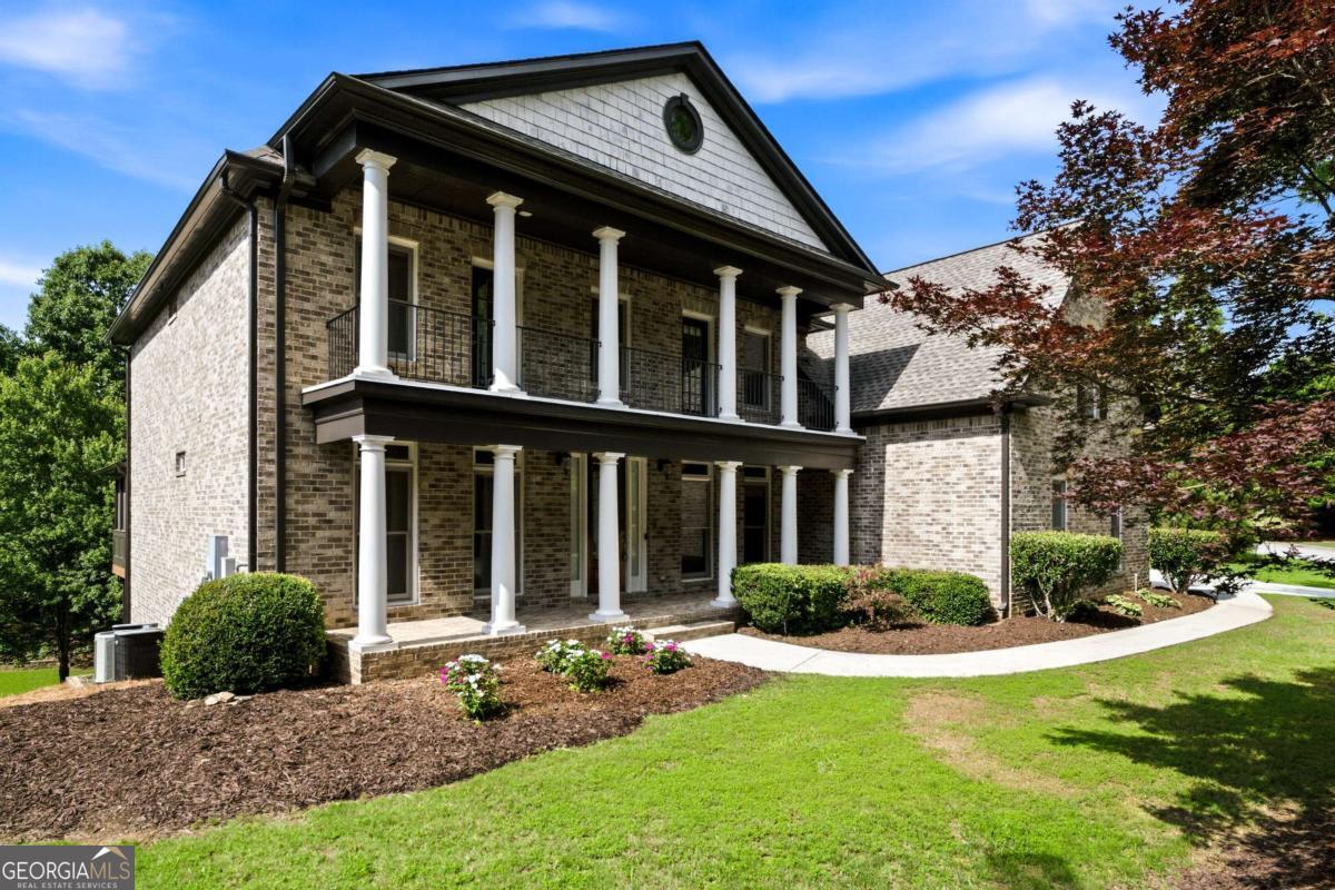 861 Woodleaf Park DR