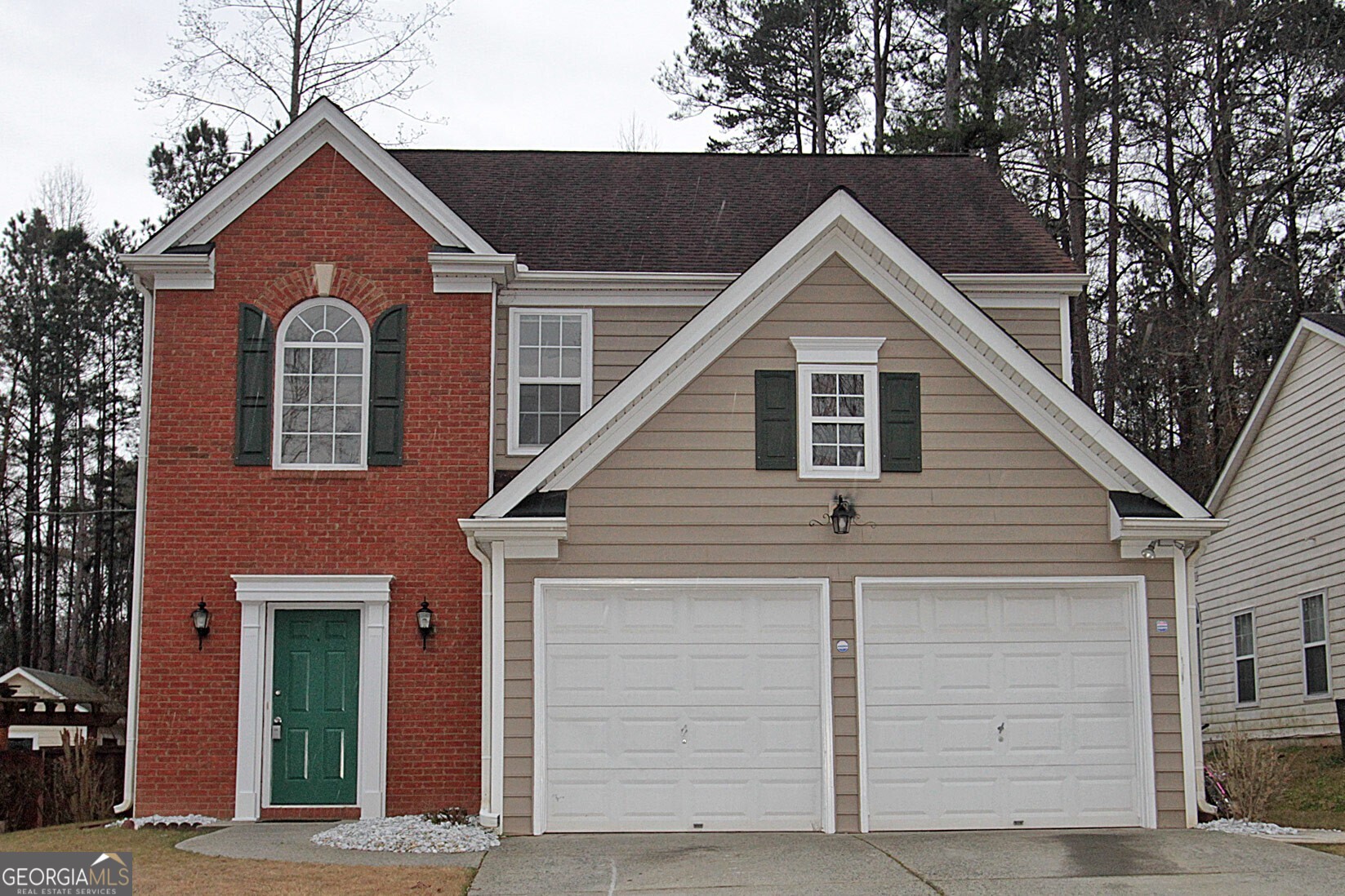 Beautiful 3 BR/2.5 BA Traditional House in Lilburn in a Swim/Tennis community! This home offers Fresh Paint Throughout! The 2-Story Foyer welcomes you home with Hardwood Floors into the Living with Fireplace open to the Dining Room and onto the spacious Kitchen with a Breakfast Area. The Upper Level offers the Primary Bedroom with an En-suite Full Bath, 2 Secondary Bedrooms, Full Bath & Laundry Closet. Enjoy evenings on the back Patio. Convenient to schools, shopping, restaurants and I-85. No Pets Please.