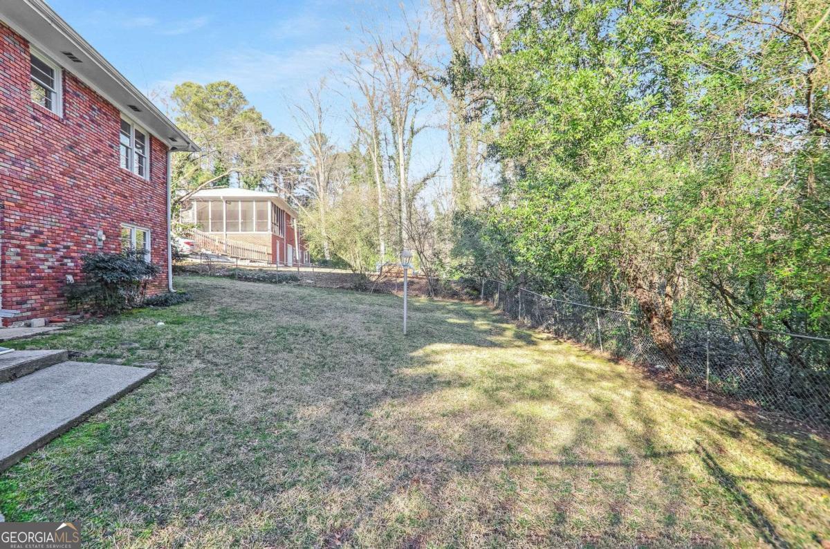 3073 Henderson Mill RD