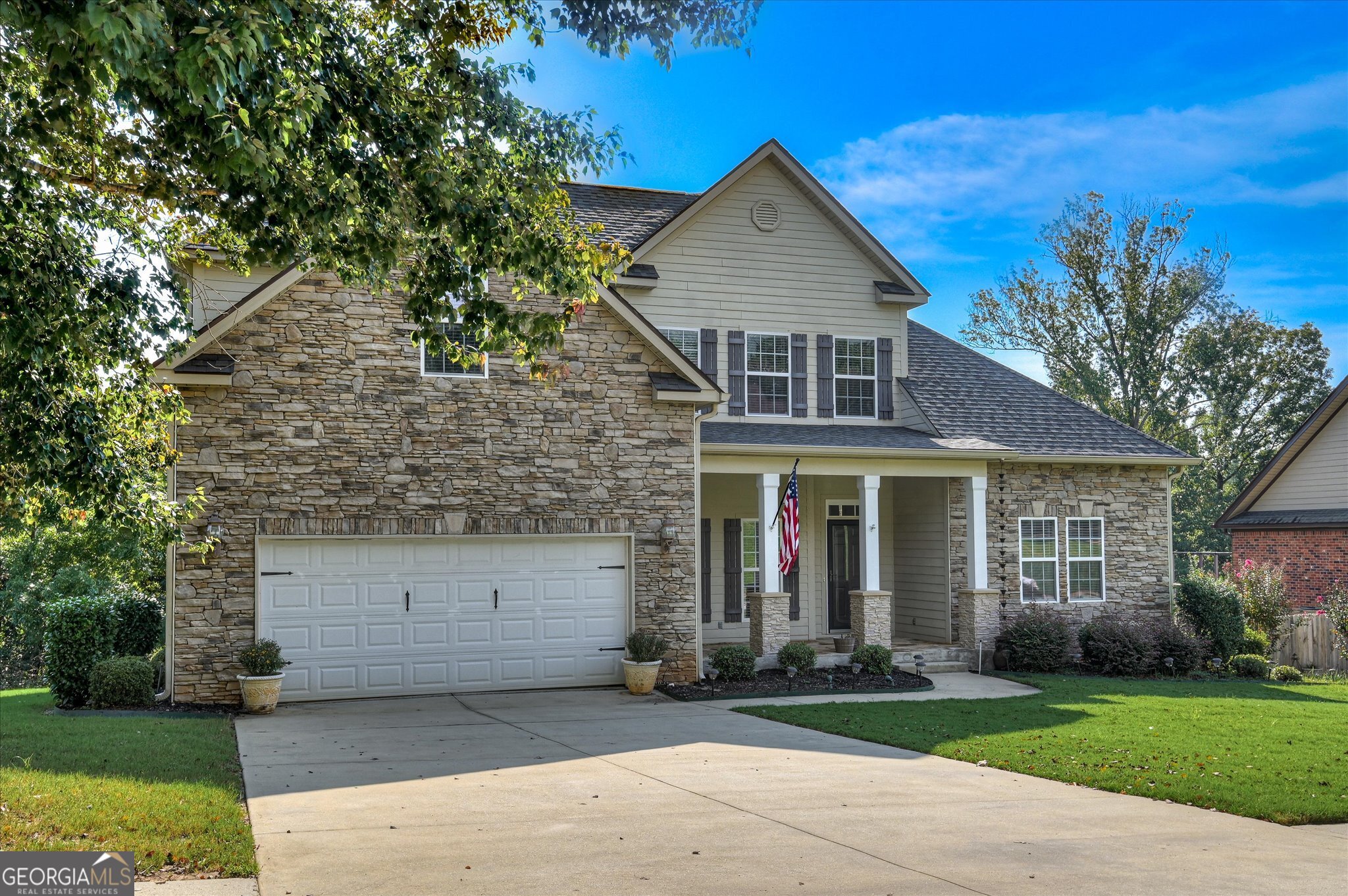 982 Woody Hill CIR
