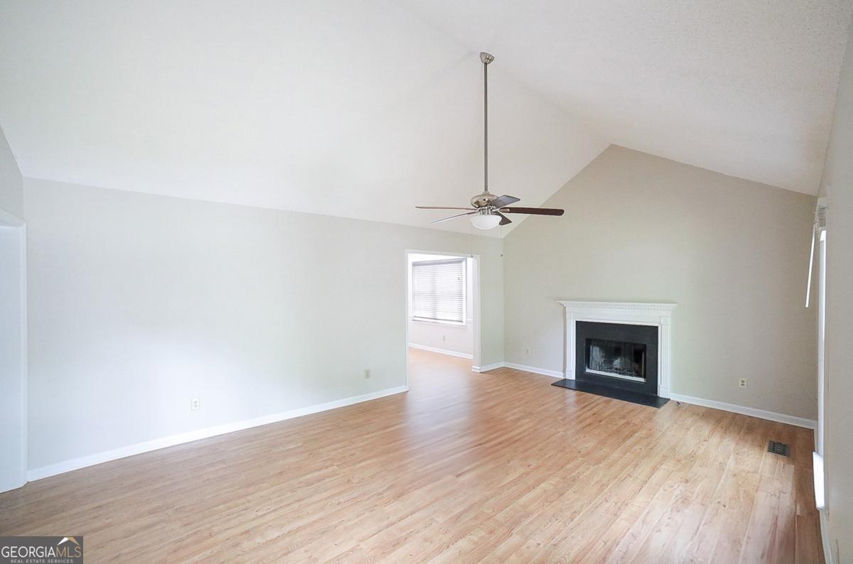 122 Winthrope WAY