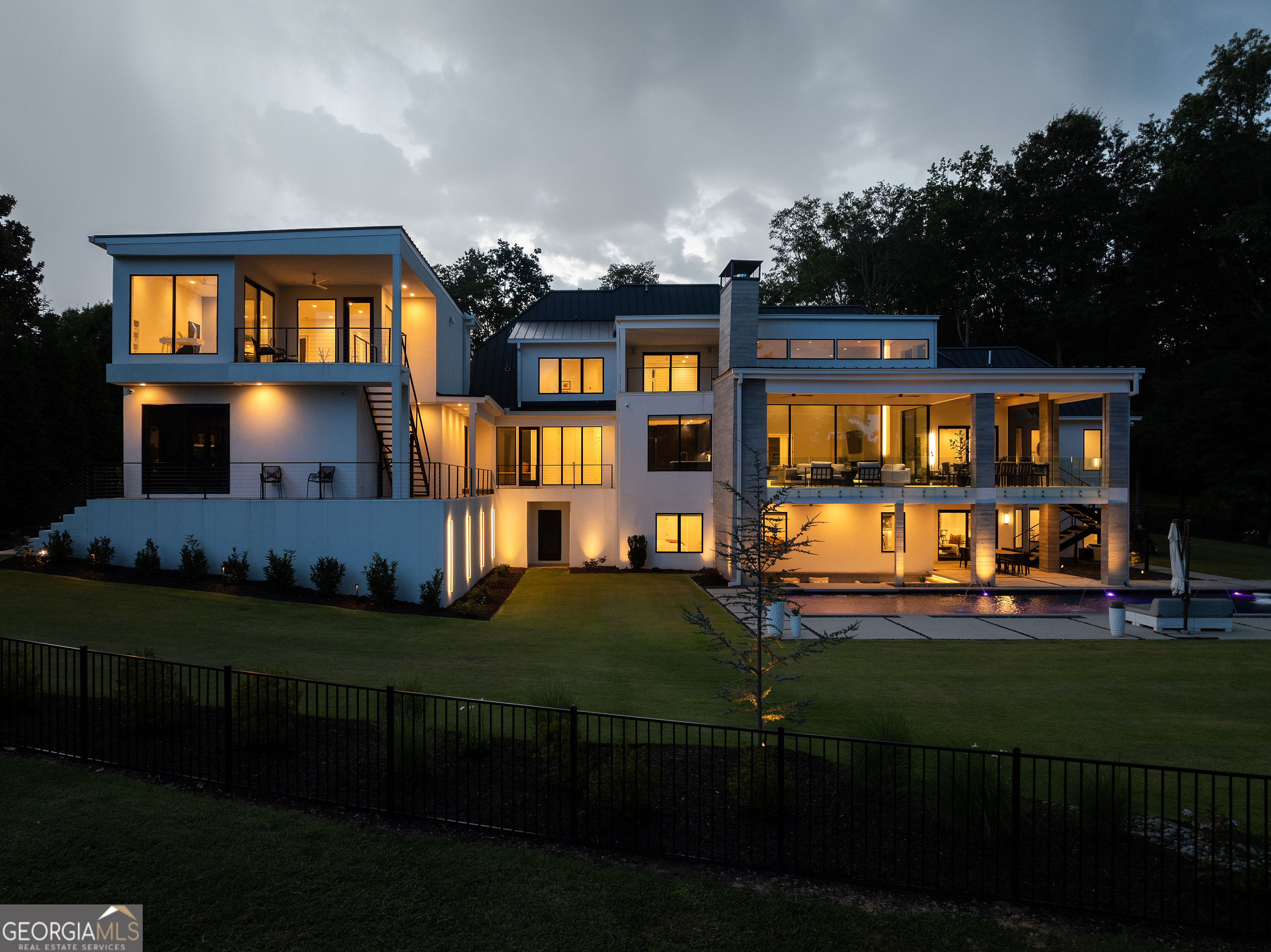 5615 Golf Club DR