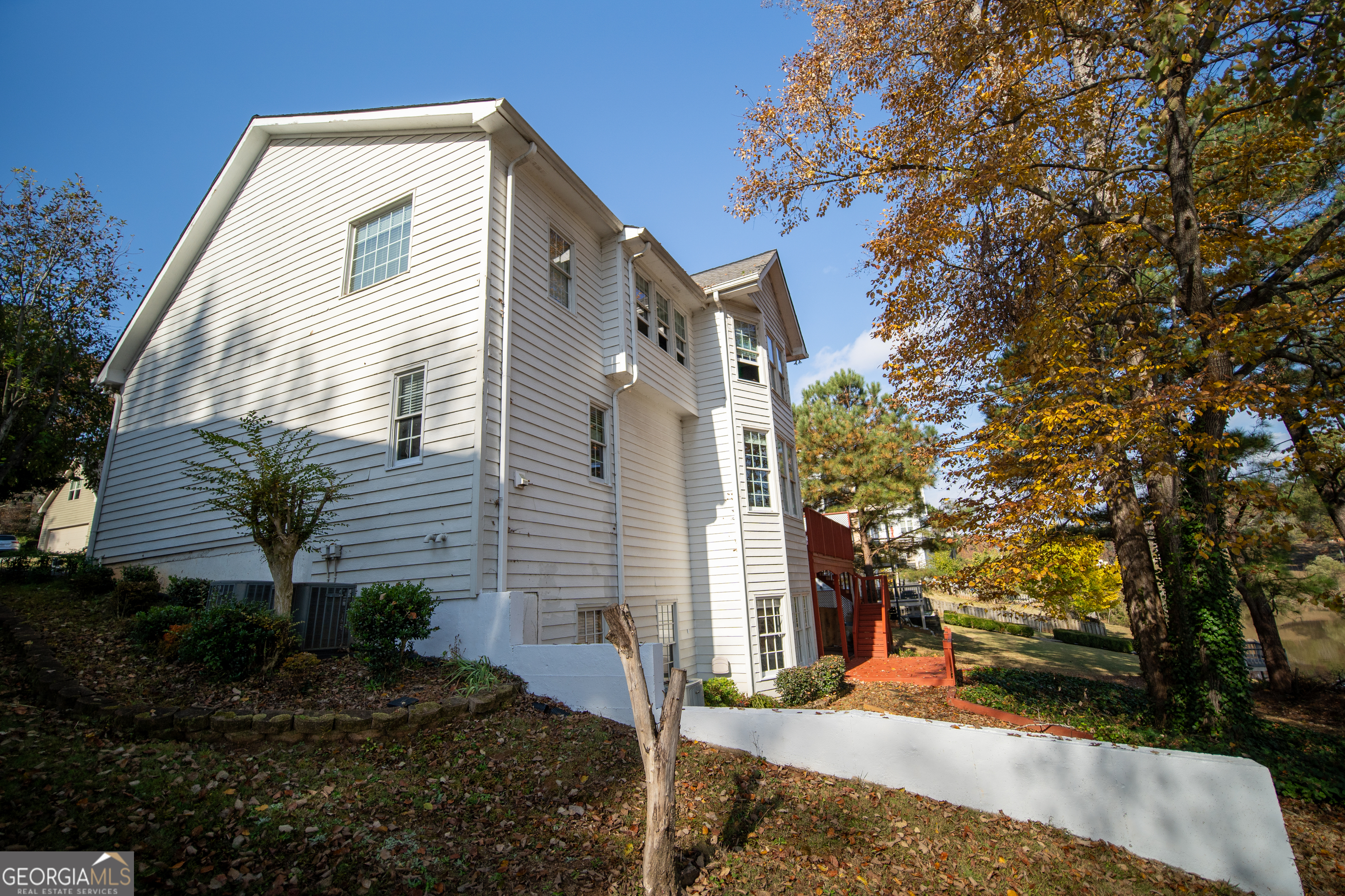 2265 Wildwood Lake DR