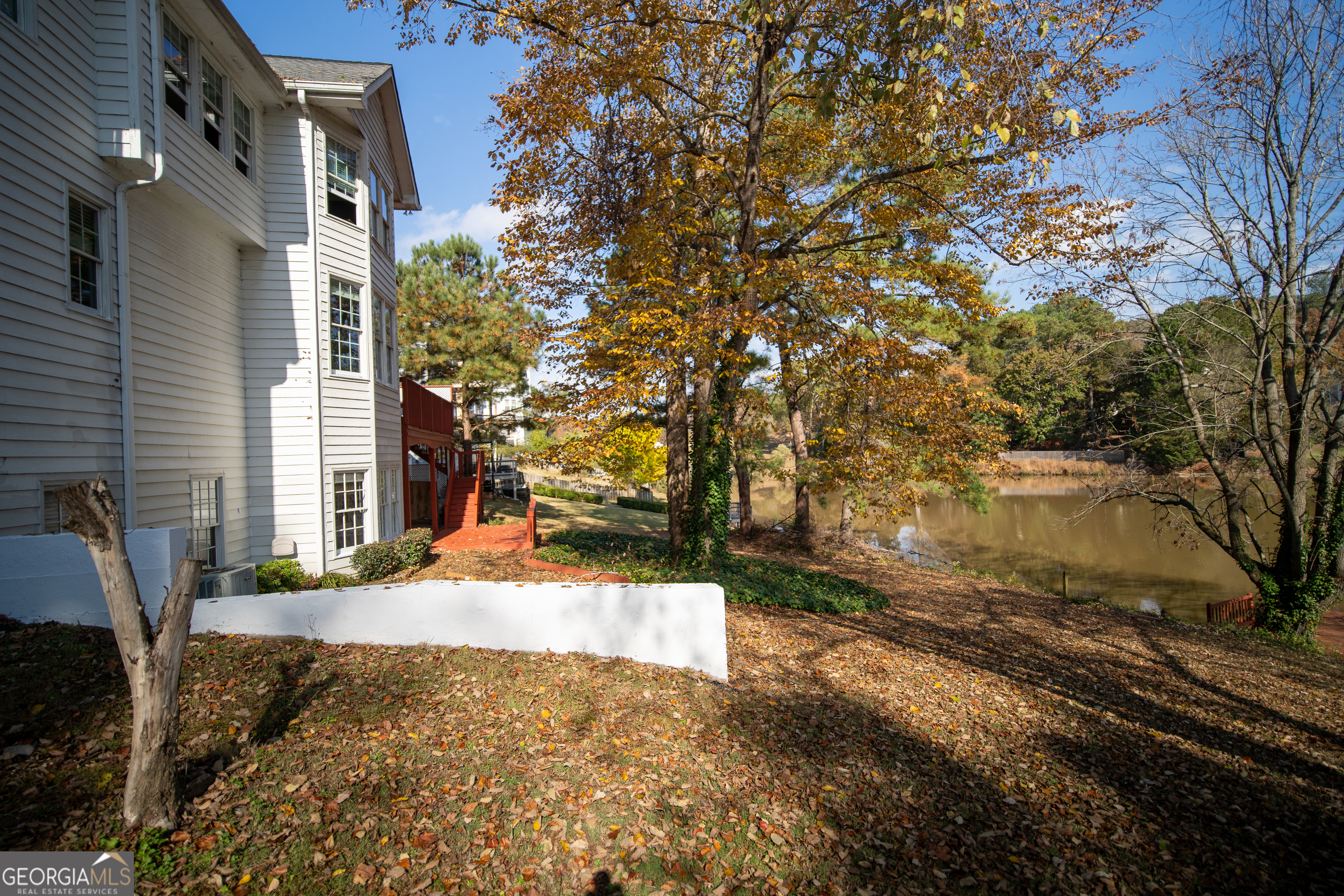 2265 Wildwood Lake DR